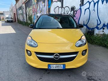 Opel Adam 1.2 benzina unicoproprietario