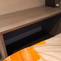 Scrivania in legno Colore Grigio Effetto Cemento