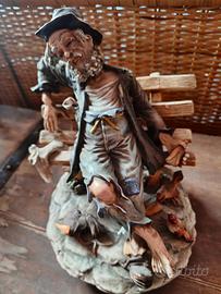 Statuina Capodimonte - Il Vagabondo sulla Panchina