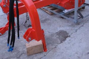 Trincia laterale DELEKS 2,20 m – PARI AL NUOVO