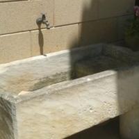 varie pile pilozze antiche in pietra