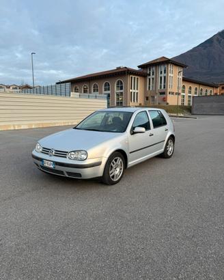 Golf 4 1.4 16V Benzina Neopatentati