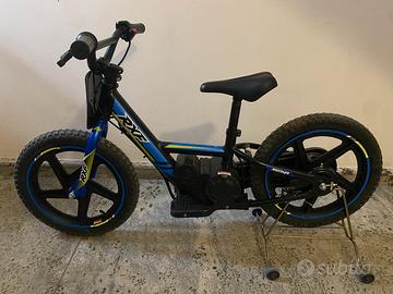 Bici Balance Elettrica RXF blu e nera