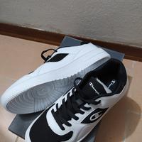 scarpe da uomo sportive della Champions N 43