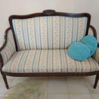 Consolle con Marmo e Divanetto