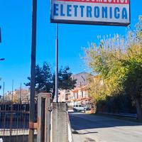 Insegna luminosa+palo di sostegno