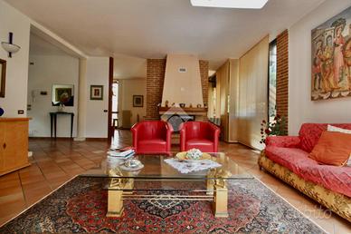 VILLA SINGOLA A CAERANO DI SAN MARCO