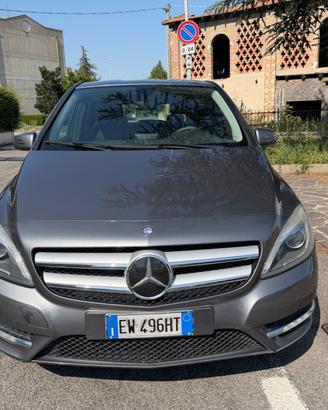 Mercedes-benz B 200 CDI Premium