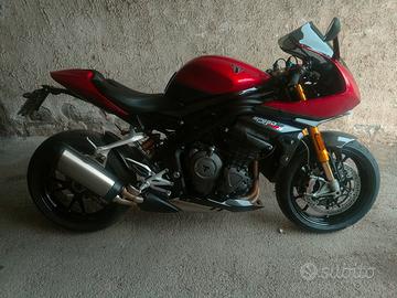 Triumph Speed triple 1200 RR