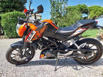 KTM Duke