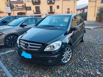 MERCEDES CLASSE B SPORT OK NEOPATENTATI
