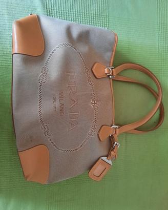 Borsa Prada tracolla shopper