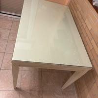 Tavolo da sala-cucina