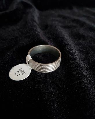 Anello fascia lavorazione diamantata / glitter 