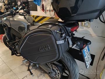 VALIGE LATERALI GIVI E SUPPORTI  YAMAHA TRACER 9 