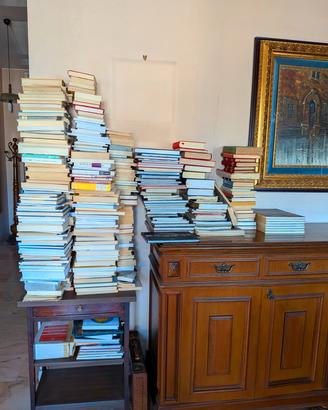 LOTTO 250+ LIBRI RELIGIOSI POLITICI E SAGGISTICA