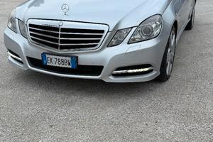 Auto Mercedes