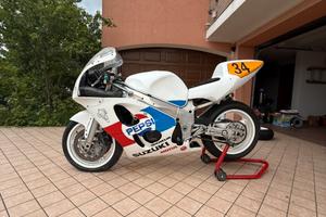 Suzuki gsx-r 600 srad 1997