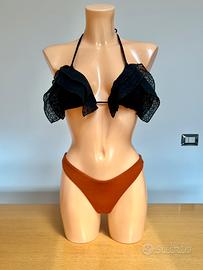 F**K - bikini con volant nero e arancione