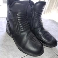stivali da moto