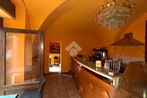 NEGOZIO A CIVITA CASTELLANA