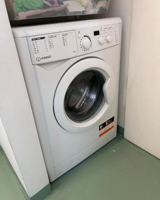 Lavatrice INDESIT EWC 4 KG
