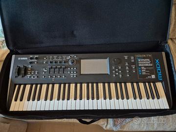 Yamaha MODX6 