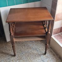 Tavolino vintage in legno a 3 ripiani balaustre
