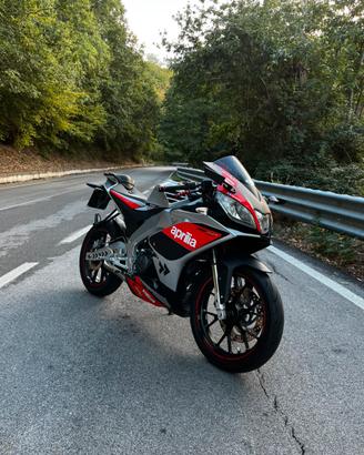 Aprilia rs 125 replica GP