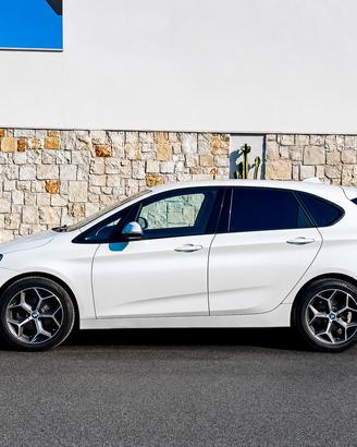 Bmw serie 2 A.T. 216d Automatica SCAM.BIO