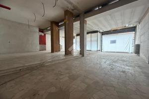 NEGOZIO A TORTONA