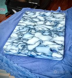 Tagliere effetto marmo molto d'impatto