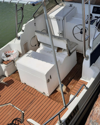 Gozzo pilotina cabinato