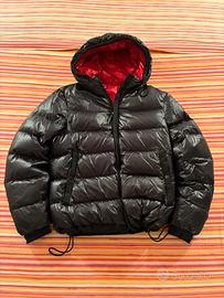 Piumino di Peuterey reversibile (nero e rosso)