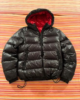 Piumino di Peuterey reversibile (nero e rosso)