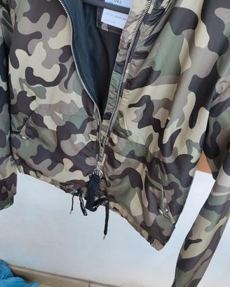 Impermeabile militare con cappuccio