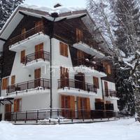 BILOCALE RISTRUTTURATO E ARREDATO CON BOX - LOCALI