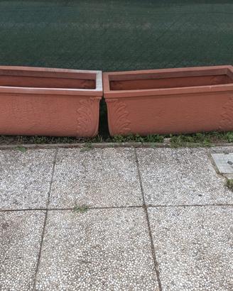 vasi in  resina da esterno 