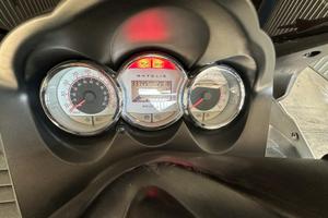 Peugeot Sarltellis 250