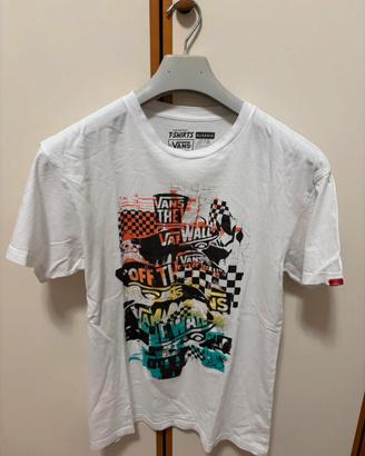 T-shirt vans