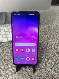 Samsung S10E