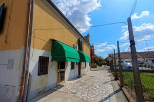 Villa di 153 m² con più di 5 locali e box auto a C