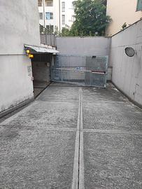 Garage in via Bausi