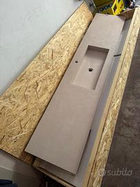 top in gres  per mobile bagno