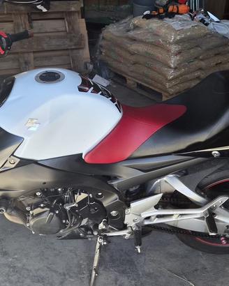 Suzuki GSR 600 (2007)