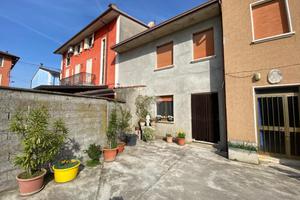 CASA INDIPENDENTE A BORGO SAN GIACOMO