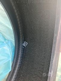 4 Pneumatici estivi pirelli usati per 150km