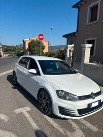 VOLKSWAGEN Golf 7ª serie - 2015