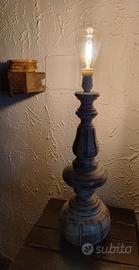 Lampada in legno stile shabby 