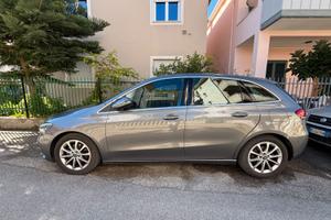 Mercedes B 180d Sport - entro 15 aprile 26